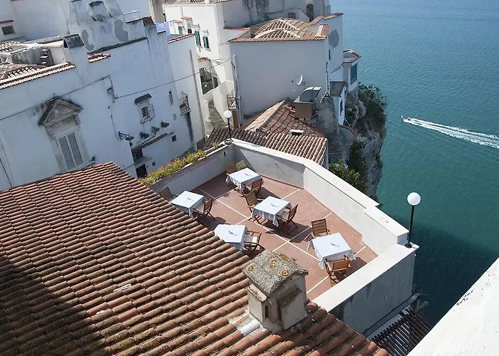 לינה וארוחת בוקר Il Barone Del Mare 4*